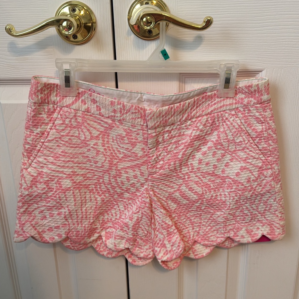 Lilly Pulitzer Pink Patterned Women's Shorts Size 2 NWOT